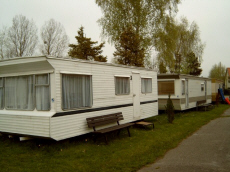 база отдыха палаточный городок кемпинг круглогодичные дачные домики комнаты проживание ночлеги в Польше Балтийское море Леба